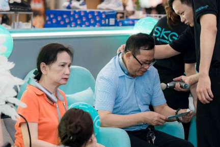 Cập nhật địa chỉ bán máy mát xa cổ tại Hưng Yên chính hãng 100%