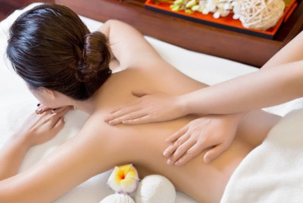 Kỹ thuật massage Effleurage là gì? Lợi ích của kỹ thuật Effleurage đối với cơ thể