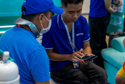 Tìm hiểu nơi mua máy massage cổ ở đâu Long An