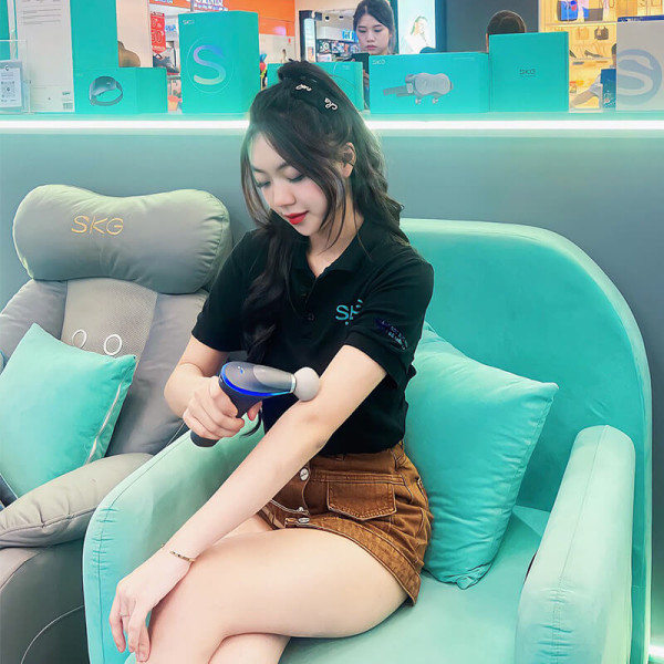 mát xa bắp tay