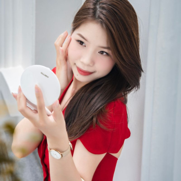 gương KATA Miro O2 Pocket  thiết kế tiện lợi