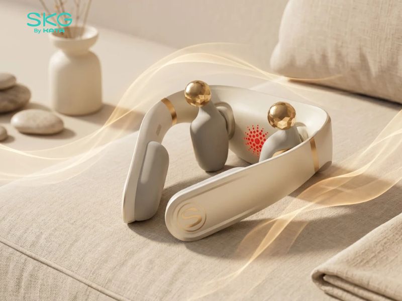 Máy massage cổ SKG PS700-2 massage sâu, nhiệt 3 lớp và âm thanh thư giãn