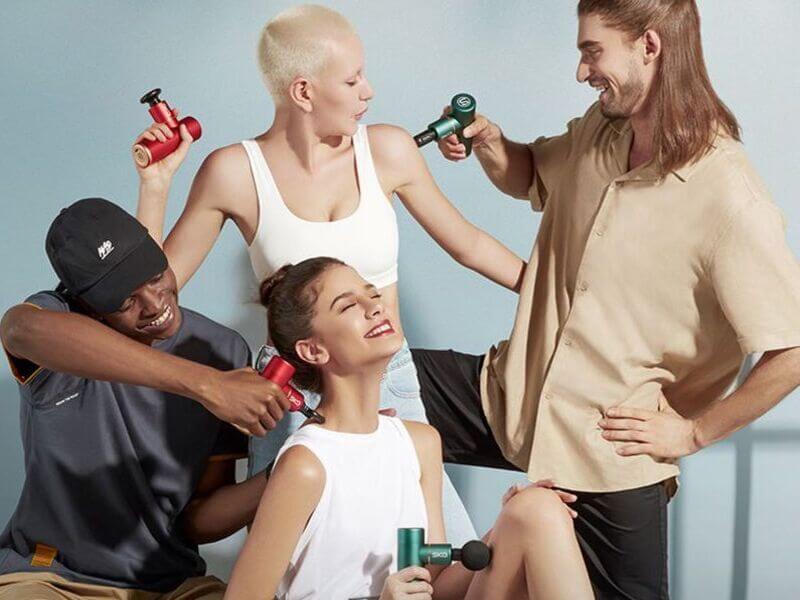 Máy massage cầm tay ngay từ thời điểm xuất hiện trên thị trường đã nhận được sự đón nhận vô cùng nhiệt tình của đông đảo người tiêu dùng