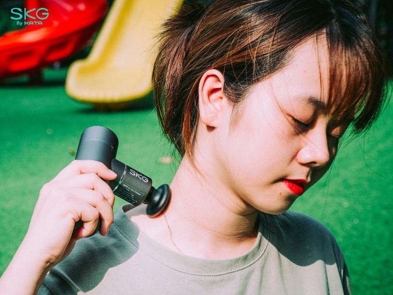 Súng massage nào tốt hiện nay? - SKG F3