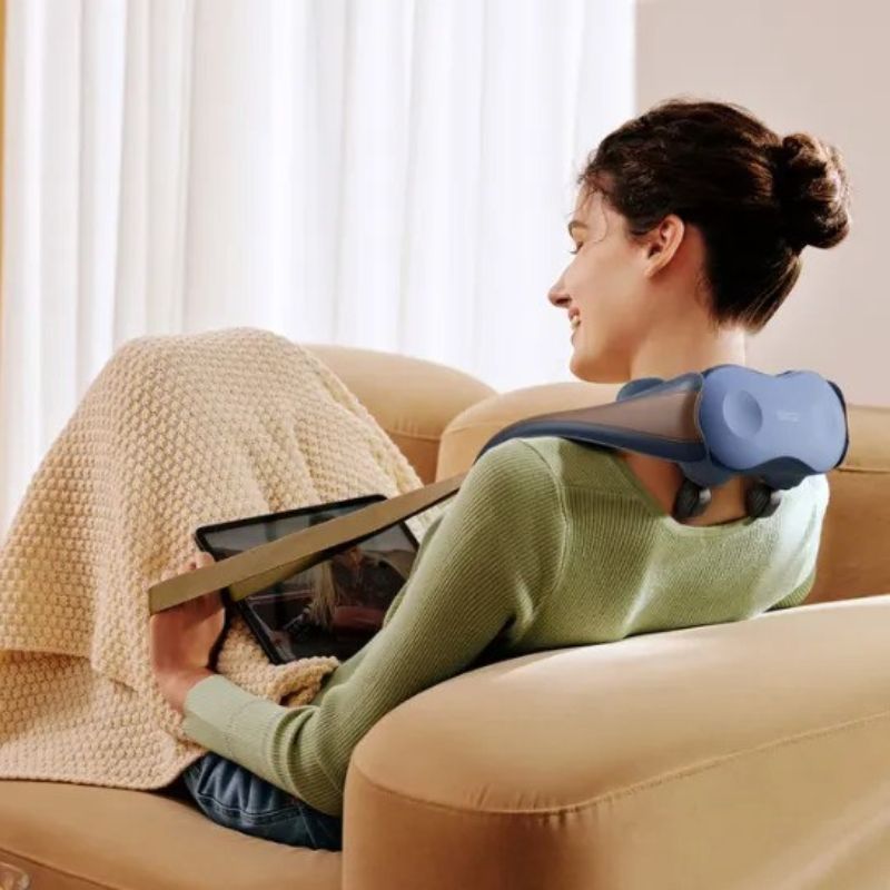 Máy massage cổ vai gáy SKG H7 Luxury