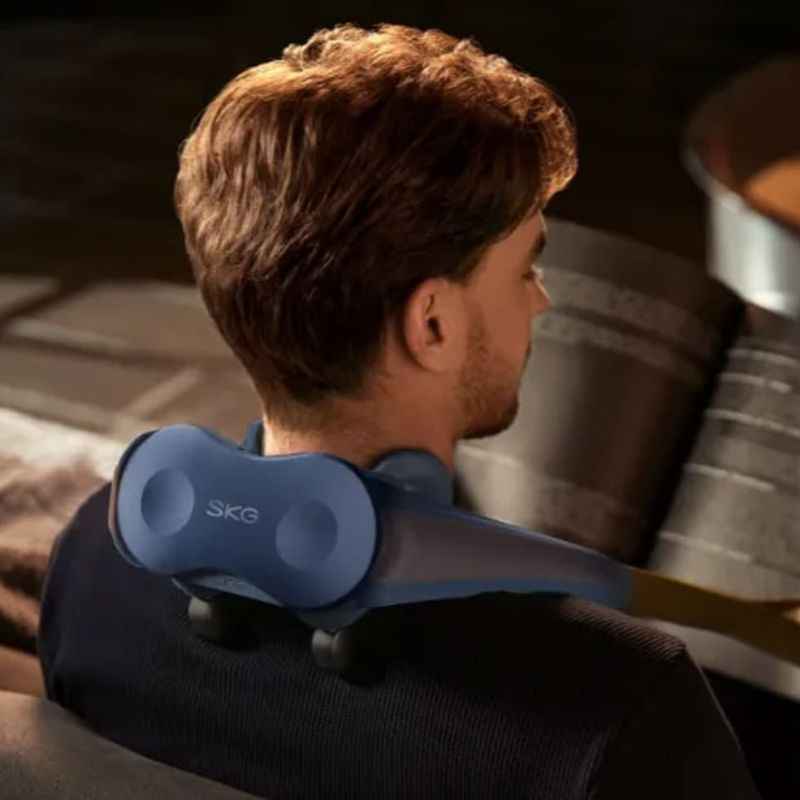 Máy massage cổ vai gáy SKG H7 Luxury