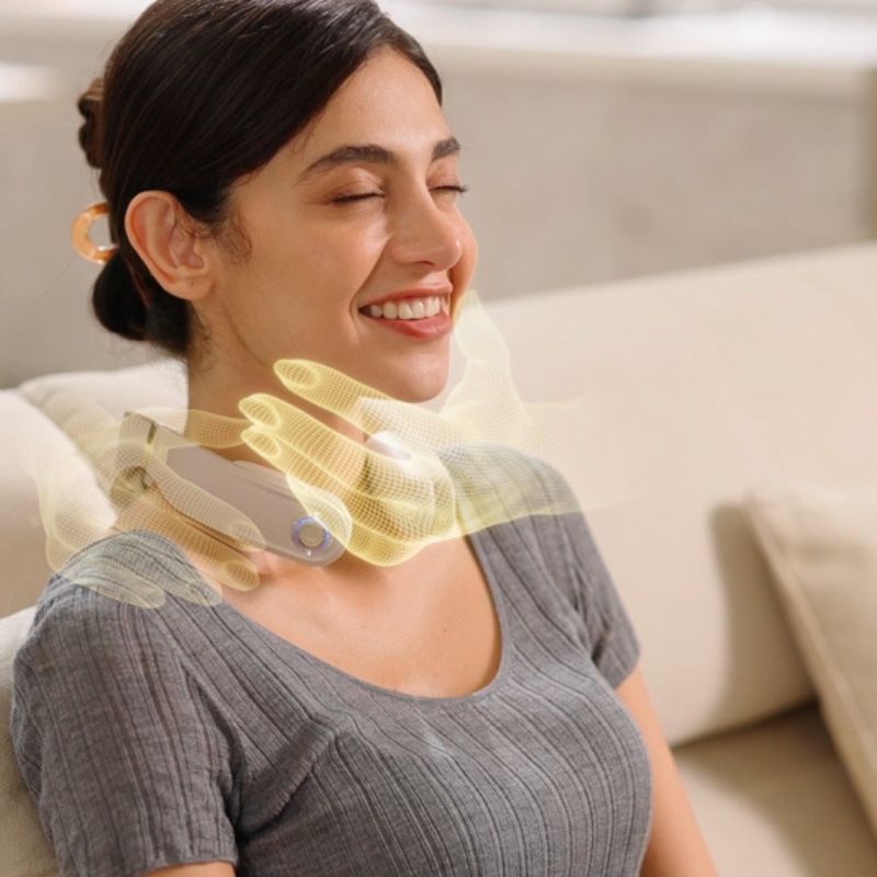 Máy massage cổ vai gáy 3D