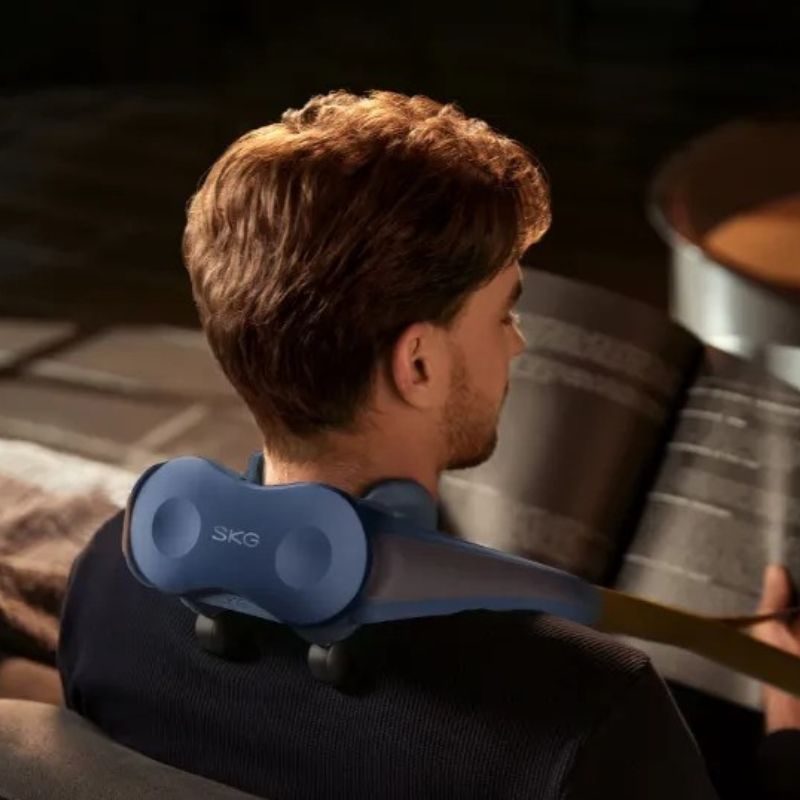 Máy massage cổ vai gáy SKG H7 Luxury