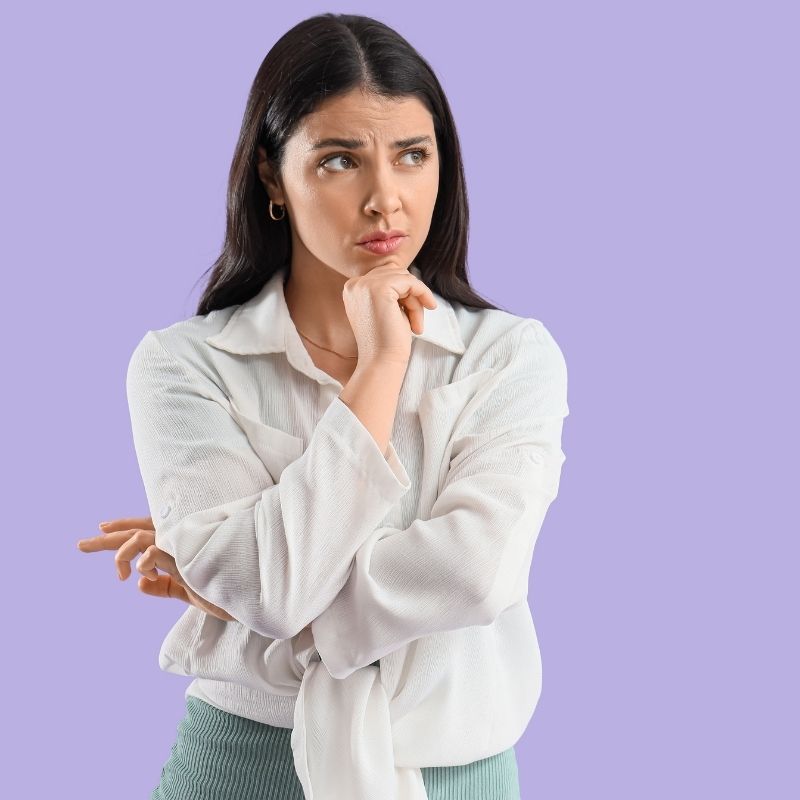 Thông tin liên hệ mập mờ 