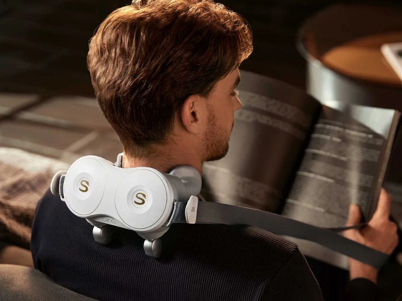 Máy massage cổ SKG H7 max