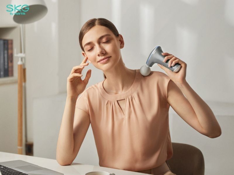 Những người mắc bệnh lý mạch máu, tiểu đường, loãng xương, phụ nữ mang thai và trẻ em nhỏ cần thận trọng khi dùng