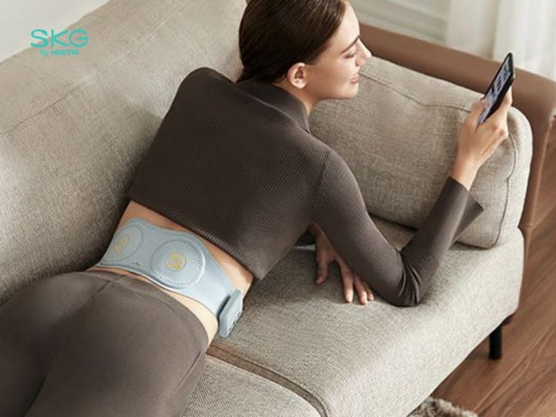 Đặt mặt móc và mặt vòng khớp khít với nhau theo đúng diện tích bề mặt, không dán lệch hoặc lệch mép để tránh làm giảm độ bám