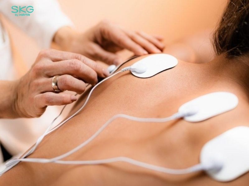 Sử dụng máy massage xung điện sai cách hoặc lạm dụng có thể gây ra các tác hại cho da