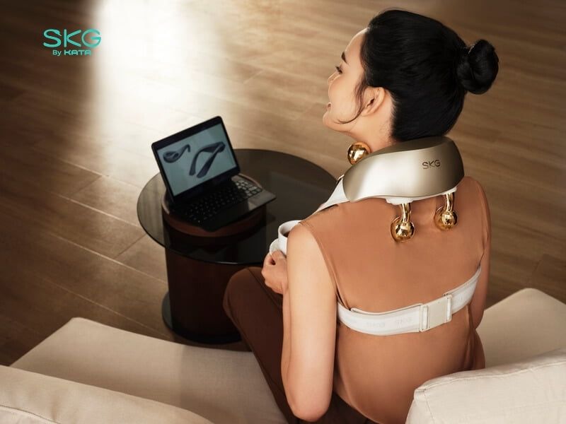 Nên bắt đầu từ mức cường độ thấp và lót một lớp khăn mỏng trên da trước khi tiếp xúc với máy
